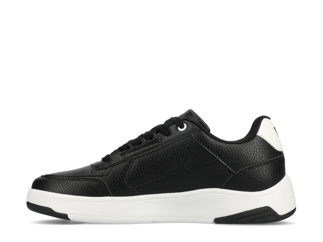 Swift Casual Sneaker