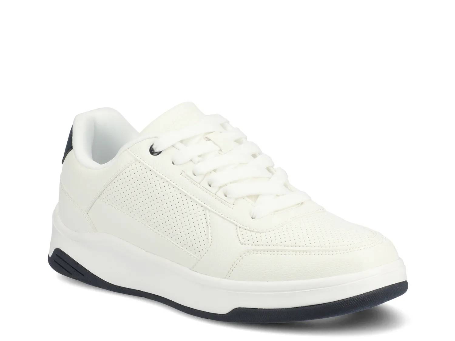 Swift Casual Sneaker
