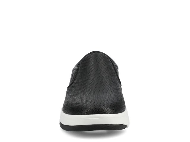 Townes Casual Slip-On Sneaker