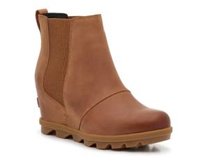Click to shop women's snow & winter ankle booties at DSW Designer Shoe Warehouse.