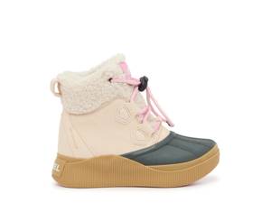 Click to shop girls' boots at DSW Designer Shoe Warehouse.