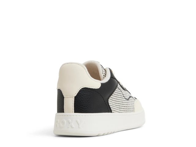 Vivianne Sneaker