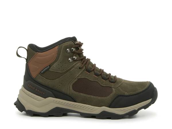 Click to shop men's hiking and trail shoes.