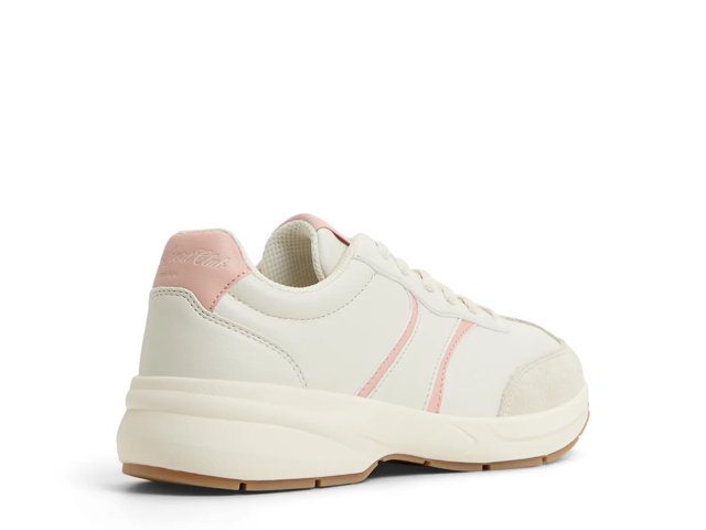 Club Chic Sneaker