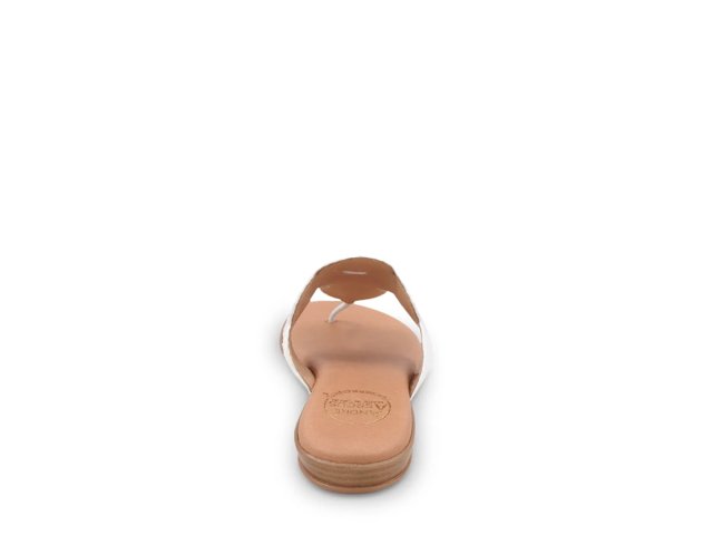 Nikky Sandal