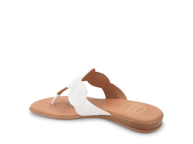 Nikky Sandal