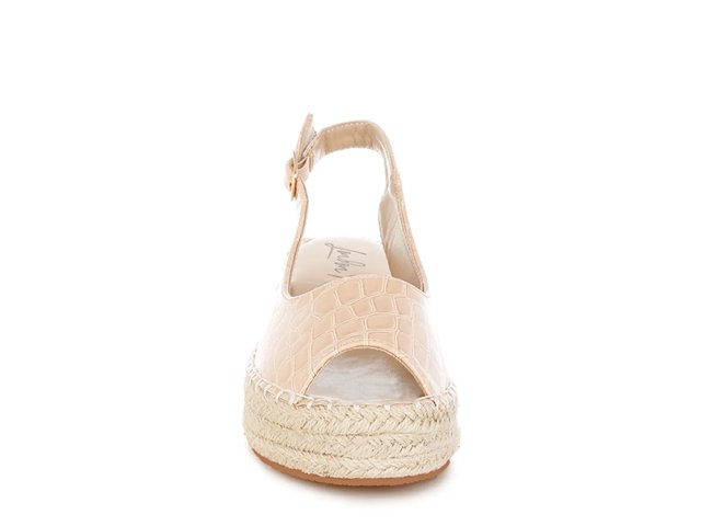 Yarael Wedge Sandal