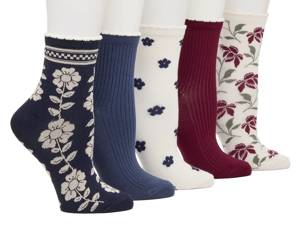 Click to shop women's socks & liners at DSW Designer Shoe Warehouse.