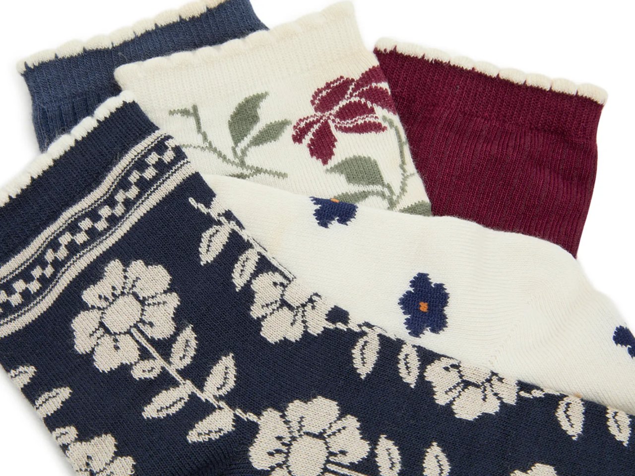 Floral Scalloped Women's Ankle Socks - 5 Pack