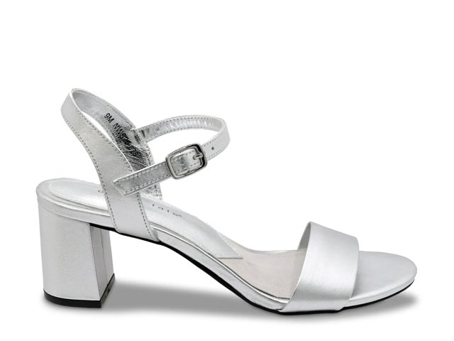 Agatha Sandal
