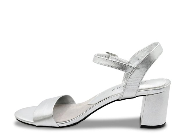 Agatha Sandal