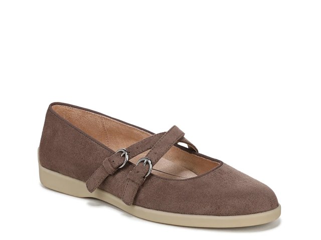 Marnie Mary Jane Flat
