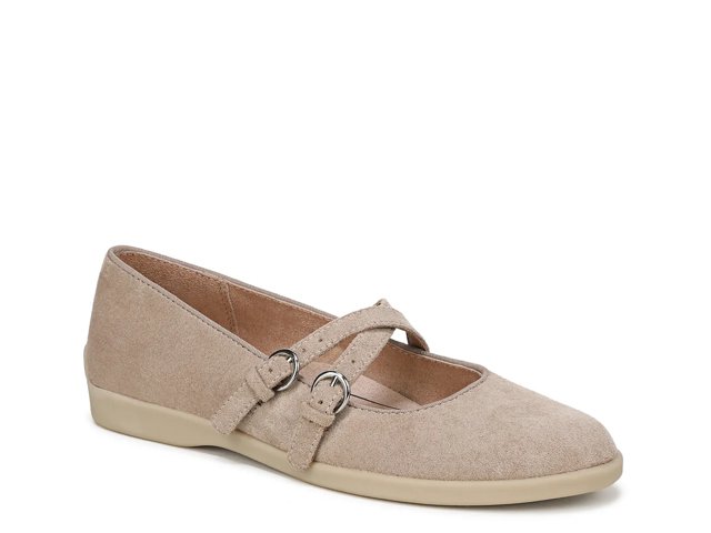 Marnie Mary Jane Flat