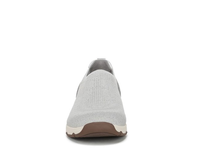 Respect Slip-On Sneaker