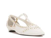 Valkie Pump Cream Leather view