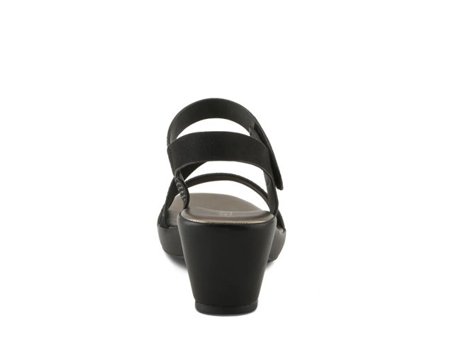 Yadiel Sandal