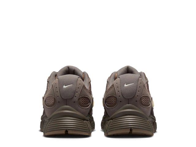 Nike V5 RNR Sneaker - Men's - Free Shipping | DSW