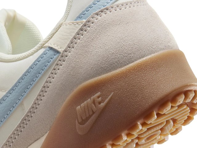 Nike Terra Manta Sneaker - Women display picture 2