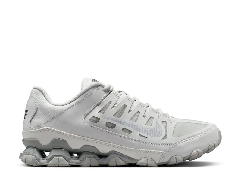 Reax 8 TR Sneaker - Women's