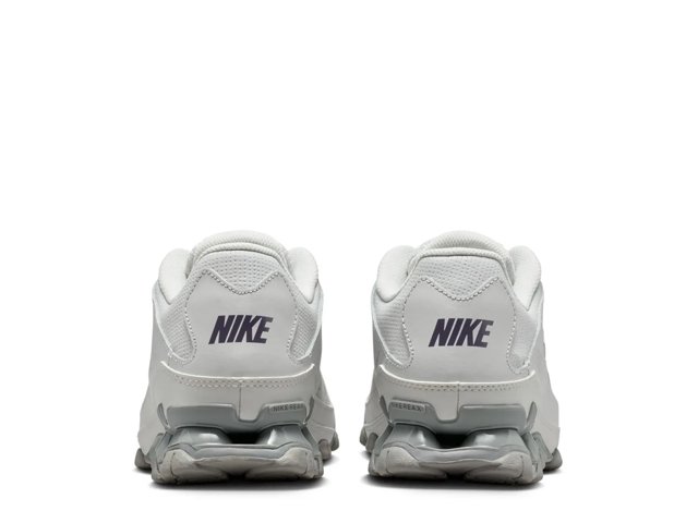 Reax 8 TR Sneaker - Women's