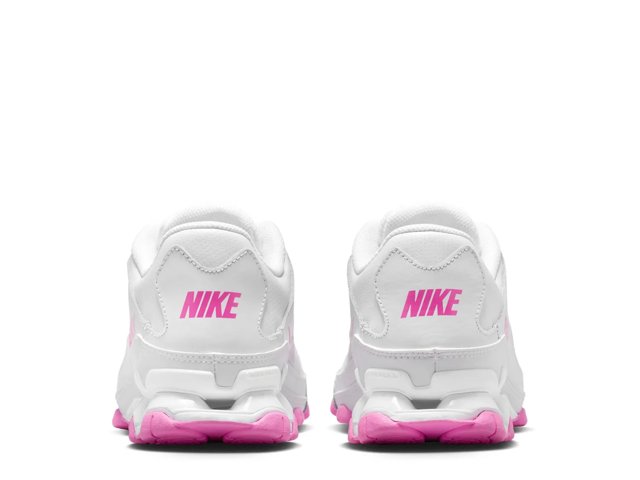 Reax 8 TR Sneaker - Women's