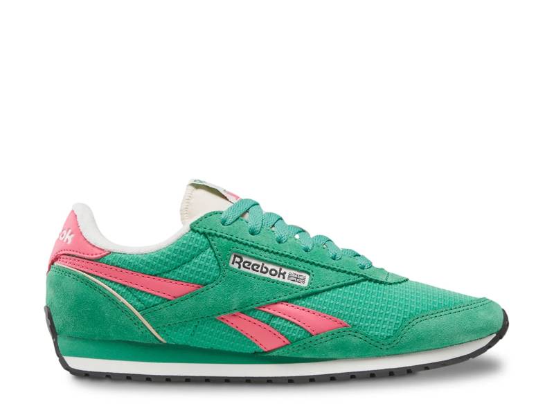 Classic AZ Sneaker - Women's