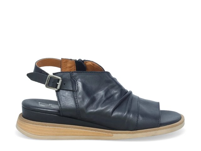 Conor Sandal