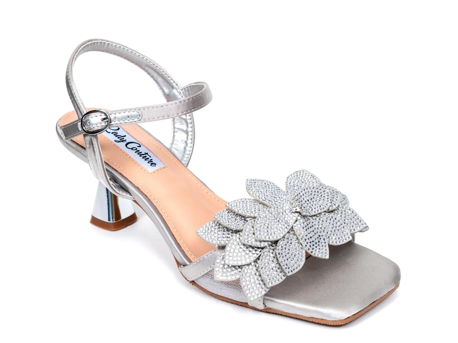 Lori Sandal - image 4