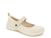 Merry Mary Jane Eggshell view