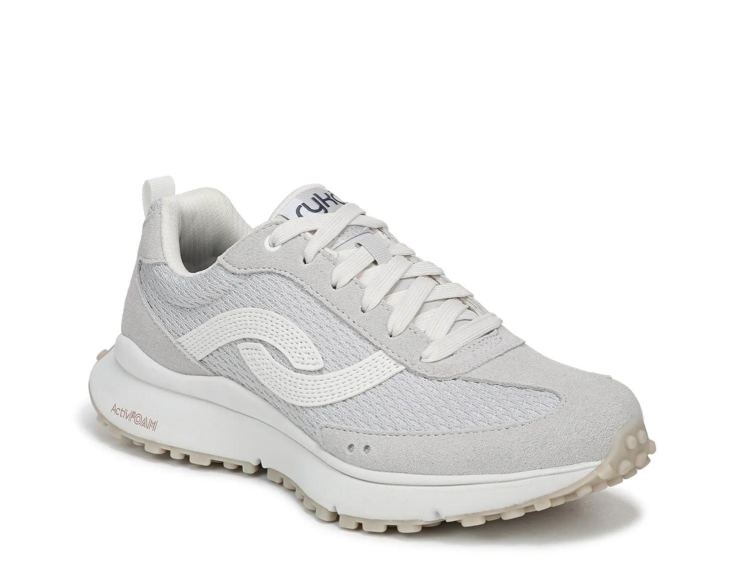Jetsetter Sneaker - image 4