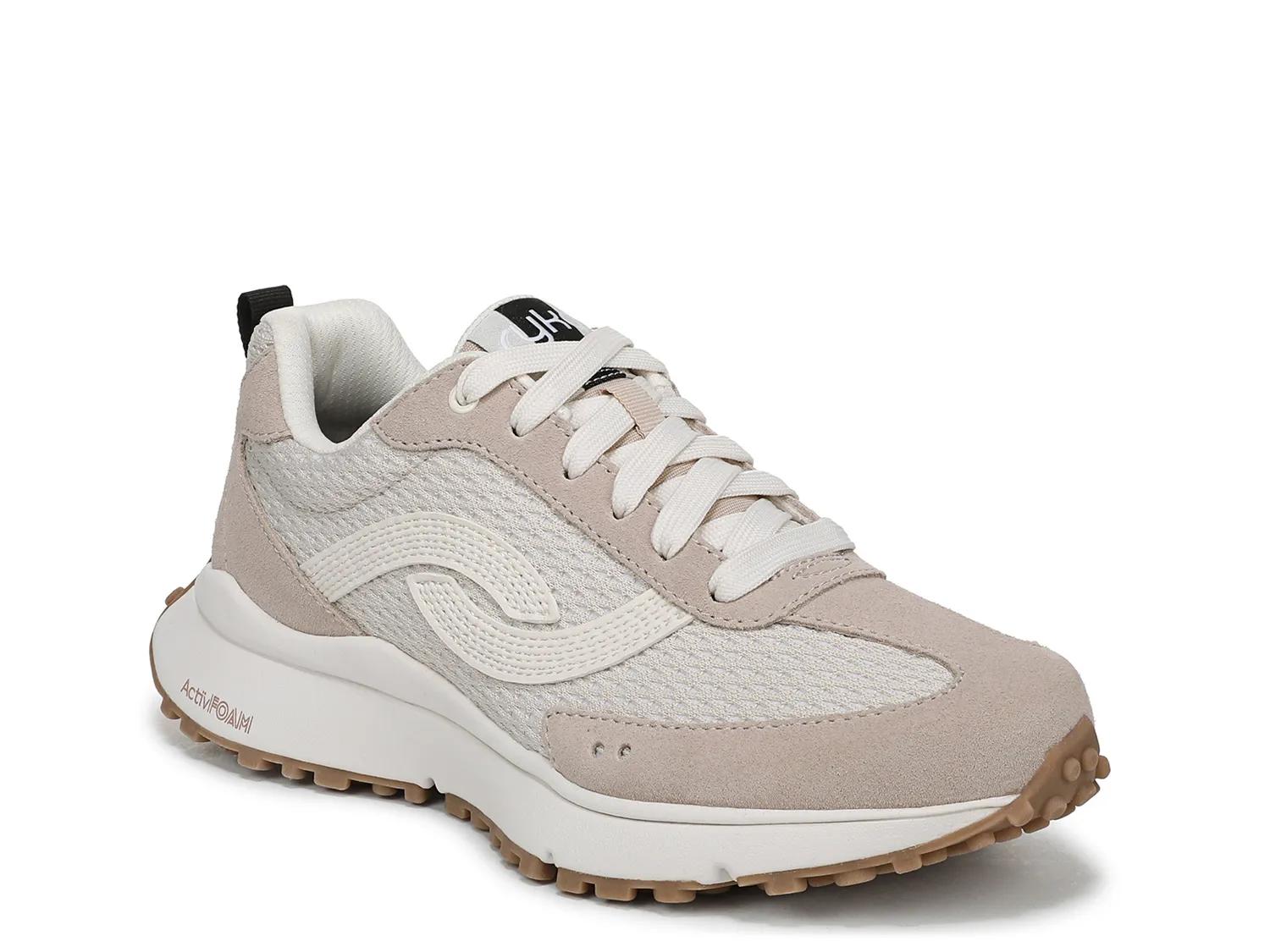 Jetsetter Sneaker - image 2