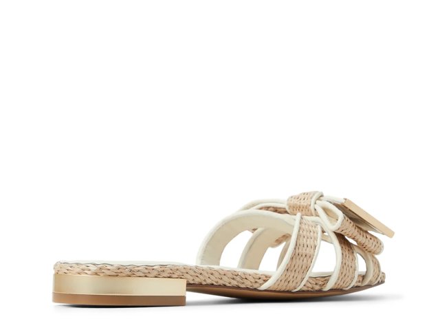 Elsie Sandal