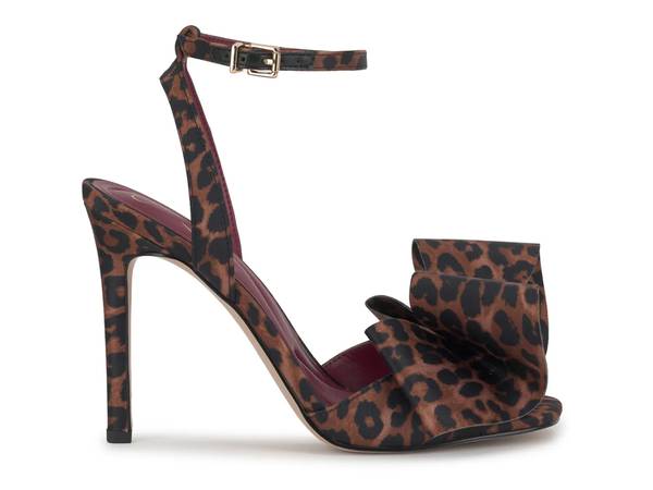 Click to shop women's new arrivals at DSW Designer Shoe Warehouse.