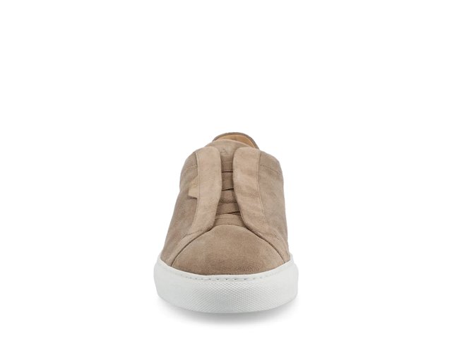 James Slip-on Sneaker