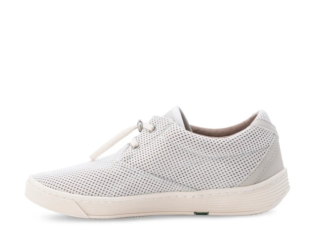Beacon Sneaker - Women's