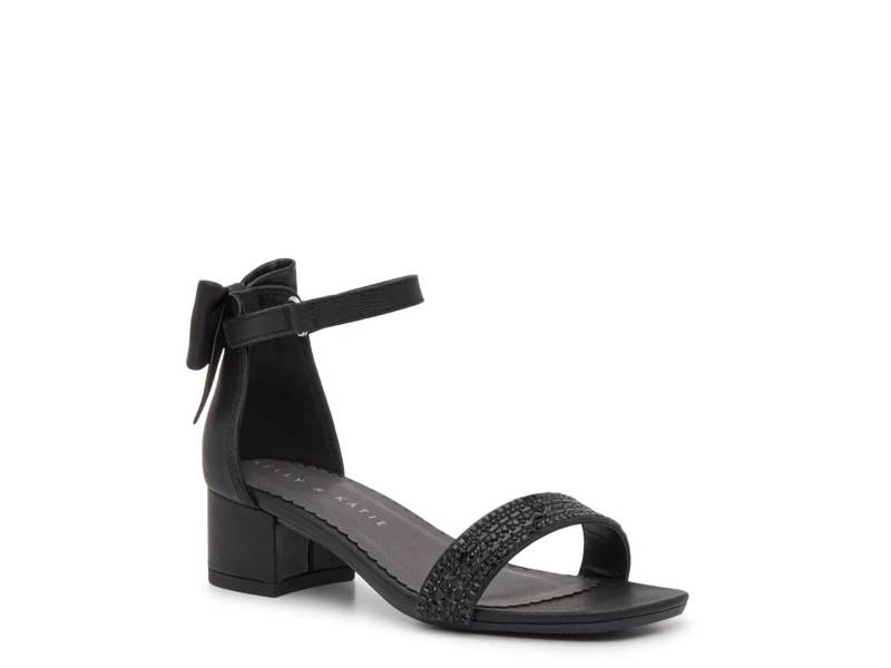 Alexandra Sandal