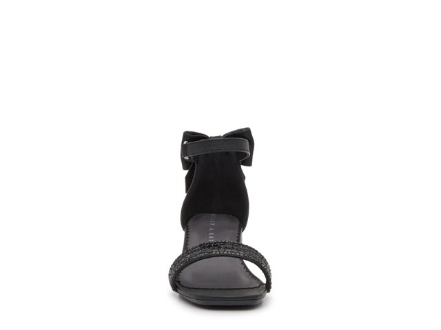 Alexandra Sandal