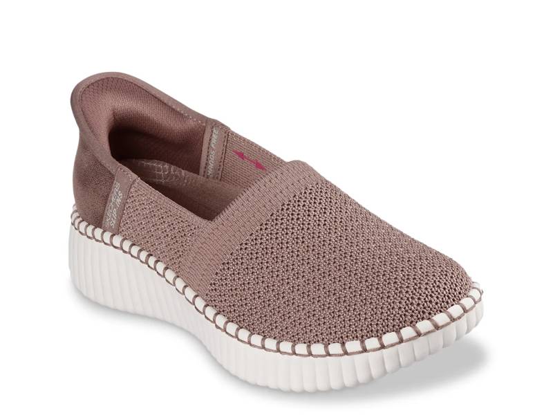 Skechers Hands Free Slip-ins Relaxed Fit Wilshire Blvd Fallin For