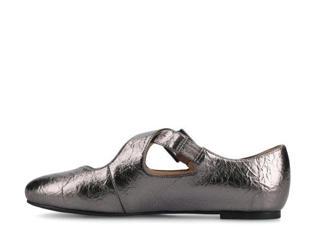 Ivanna Mary Jane Flat