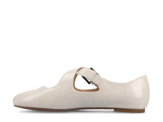 Ivanna Mary Jane Flat