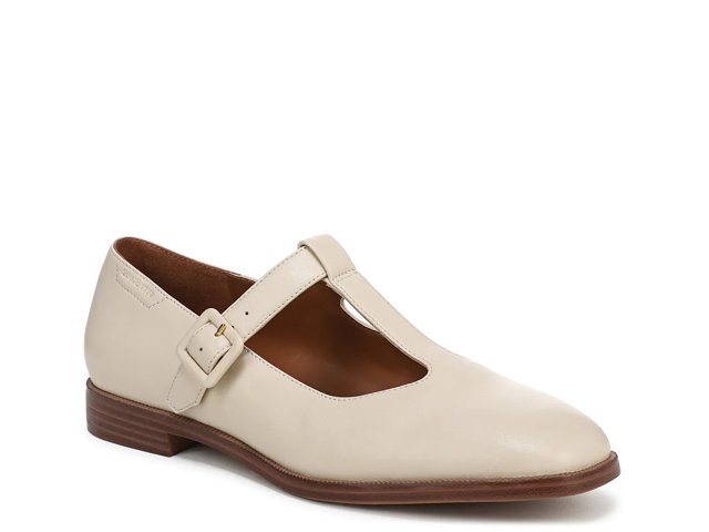 Kenley Mary Jane Flat