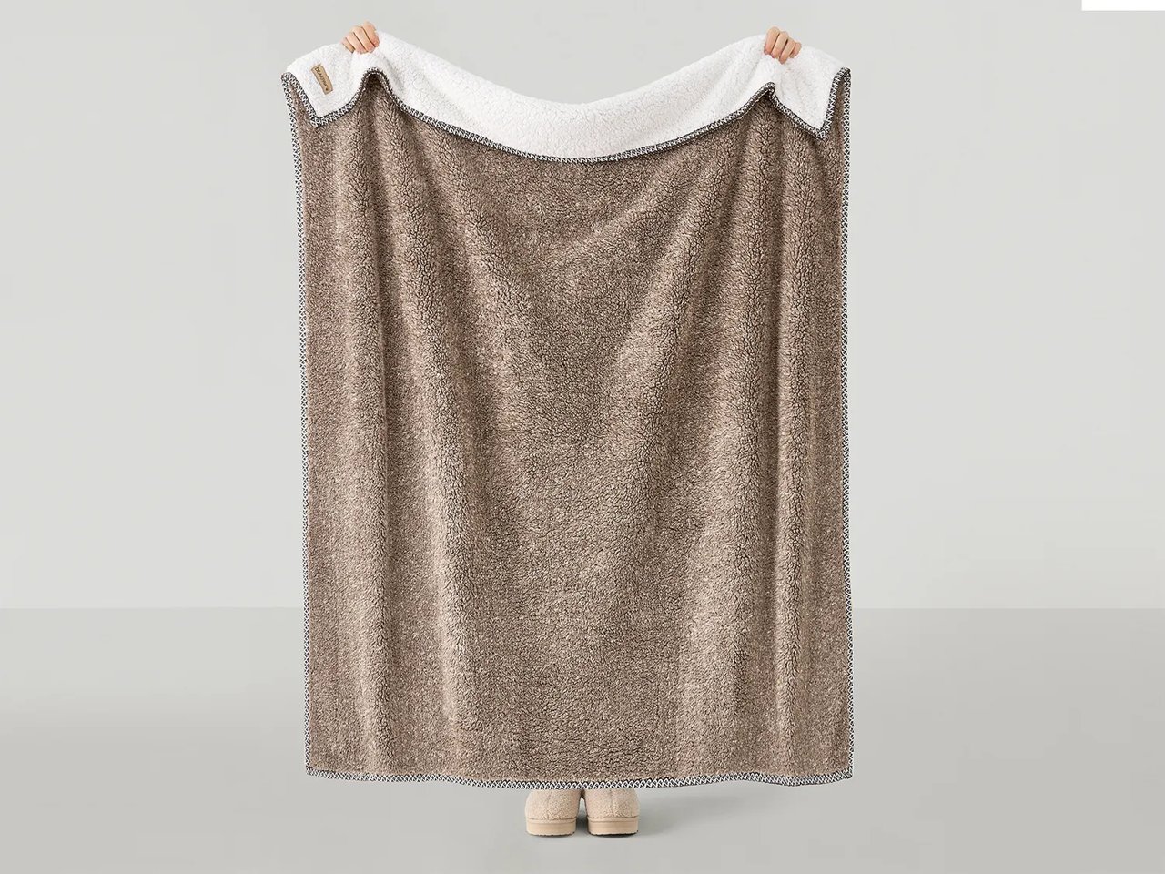 Reverton Throw Blanket