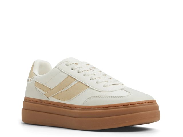 Tommie Sneaker