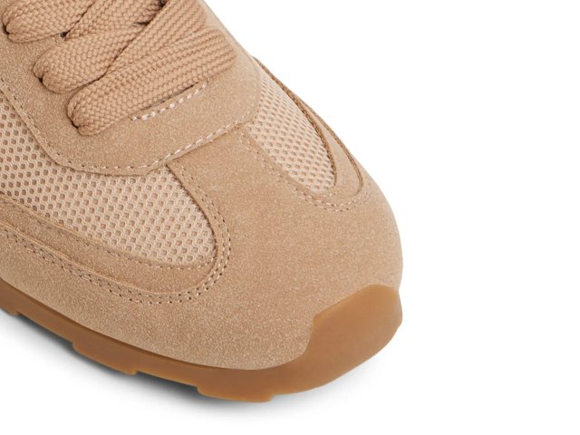 Maevyn Sneaker