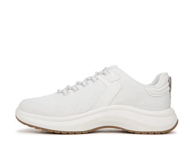 Feel At Ease Sneaker