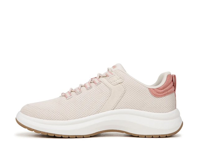 Feel At Ease Sneaker