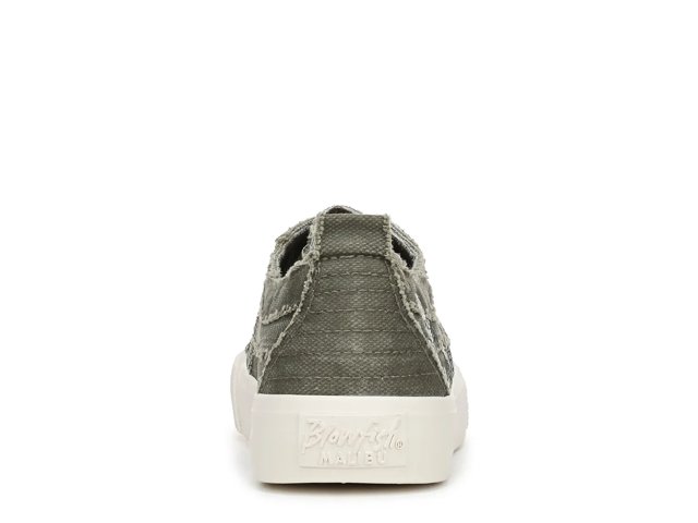 Vivid Sneaker - Women's