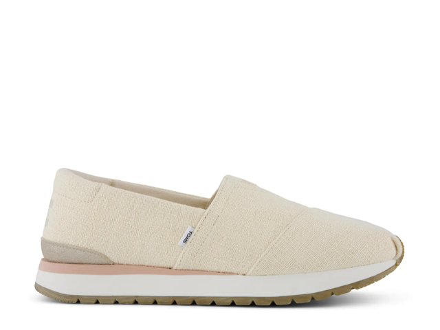 Resident Plus Sneaker - Women's