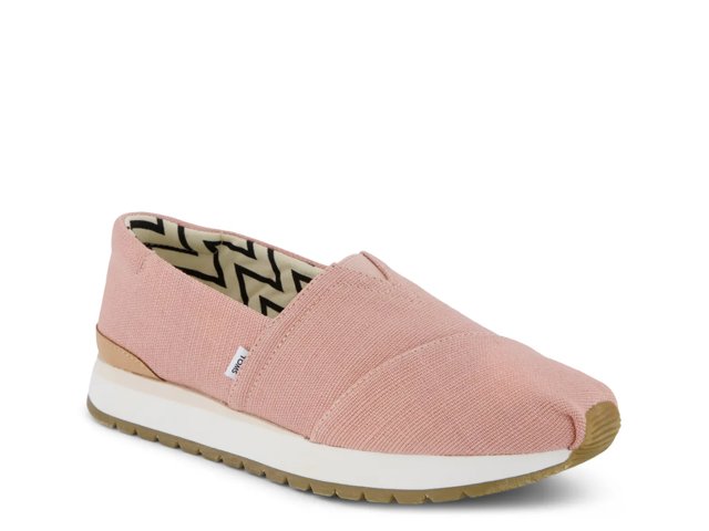 Resident Plus Sneaker - Women's