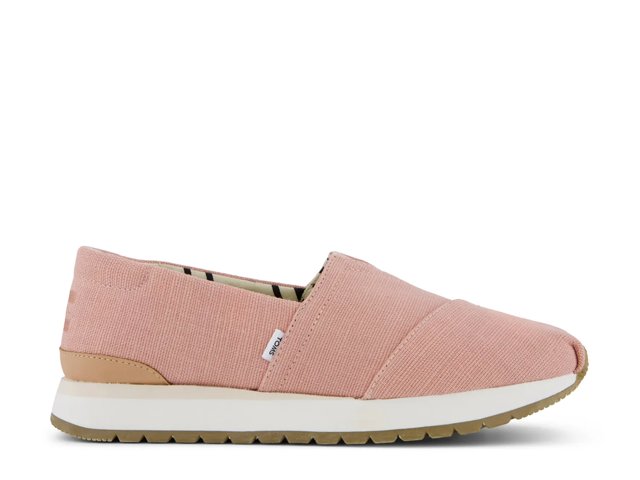 Resident Plus Sneaker - Women's